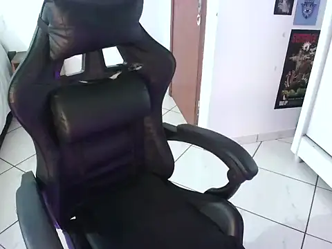 visualprivileged online show from March 12, 5:52 pm