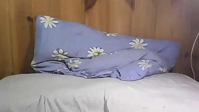 Snapshot of thewanker23 chatting on December 14, 8:41 am thewanker23 online show from December 14, 8:41 am