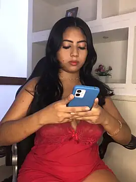 zoe mount online show from March 3, 7:06 pm