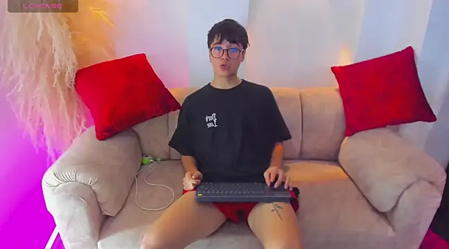 liam orion online show from March 19, 8:22 pm