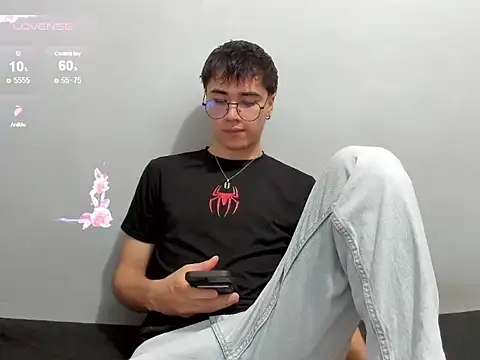 Snapshot of liam_orion chatting on November 12, 4:29 pm liam orion online show from November 12, 4:29 pm