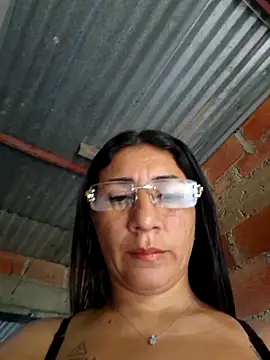 Snapshot of hot_veteran01 chatting on June 8, 9:15 pm hot veteran01 online show from June 8, 9:15 pm