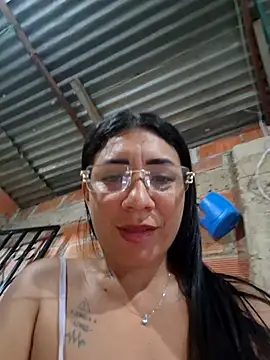 Snapshot of hot_veteran01 chatting on July 8, 10:58 pm hot veteran01 online show from July 8, 10:58 pm