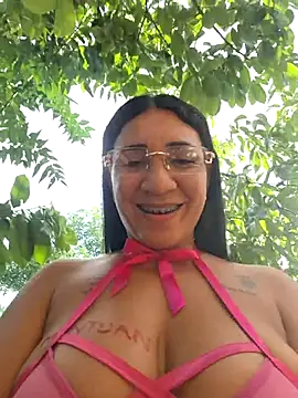 Snapshot of hot_veteran01 chatting on July 18, 12:09 pm hot veteran01 online show from July 18, 12:09 pm