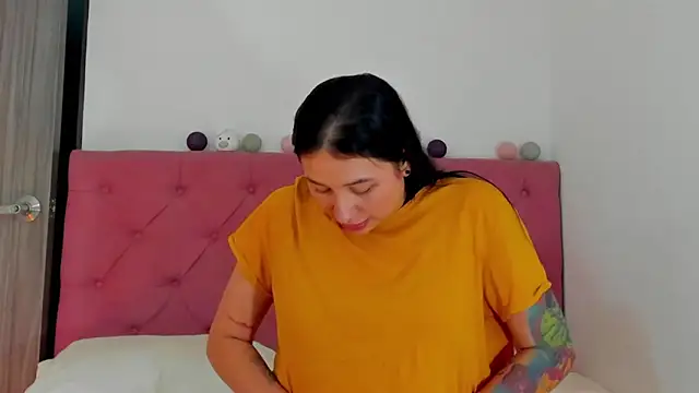 Snapshot of ela_black chatting on February 27, 3:48 pm ela black online show from February 27, 3:48 pm