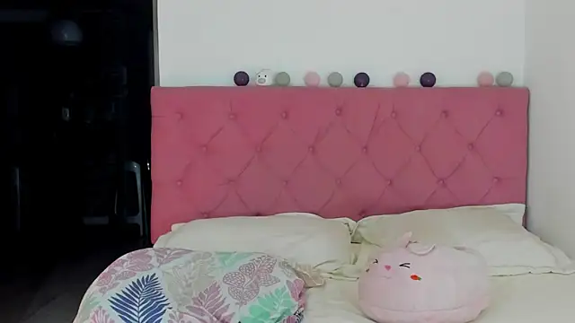 Snapshot of ela_black chatting on February 28, 12:42 pm ela black online show from February 28, 12:42 pm