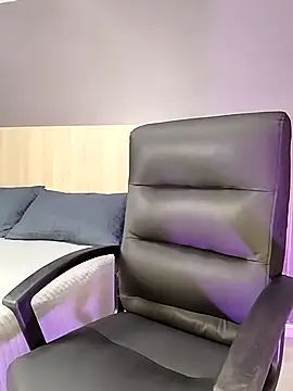 Snapshot of Ashly_hills chatting on February 28, 3:15 am Ashly hills online show from February 28, 3:15 am