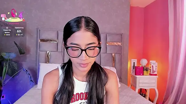 Snapshot of Tyla_Ks chatting on June 16, 7:16 pm Tyla Ks online show from June 16, 7:16 pm