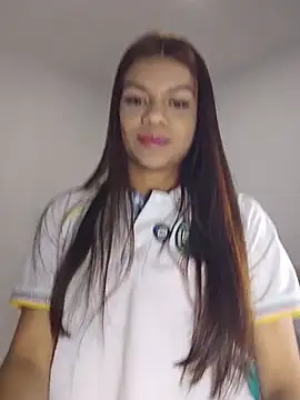 Snapshot of sophia_ramirez12 chatting on June 11, 10:30 pm sophia ramirez12 online show from June 11, 10:30 pm