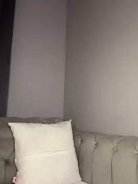 laraaaaaa online show from November 20, 9:36 pm