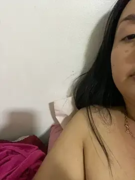 Snapshot of tu-bebitaa chatting on February 21, 7:12 am tu-bebitaa online show from February 21, 7:12 am