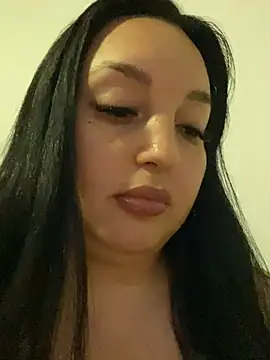 Snapshot of tu-bebitaa chatting on March 2, 10:59 pm tu-bebitaa online show from March 2, 10:59 pm