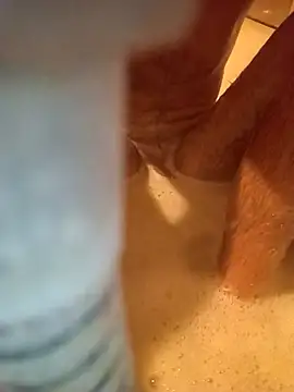 Snapshot of GrindingOvermuch chatting on October 19, 12:33 am GrindingOvermuch online show from October 19, 12:33 am