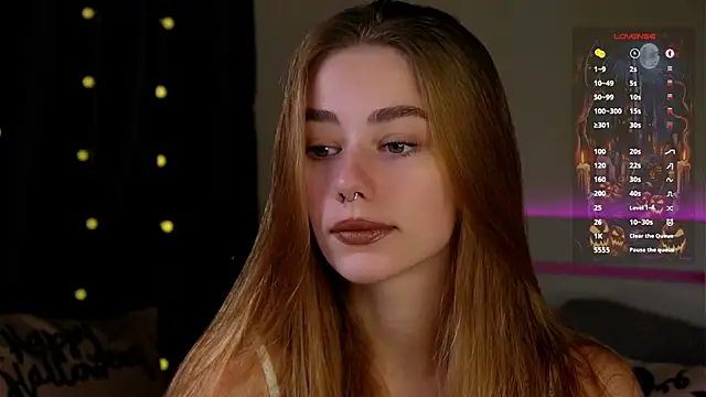 EmilaMills online show from October 28, 12:47 am