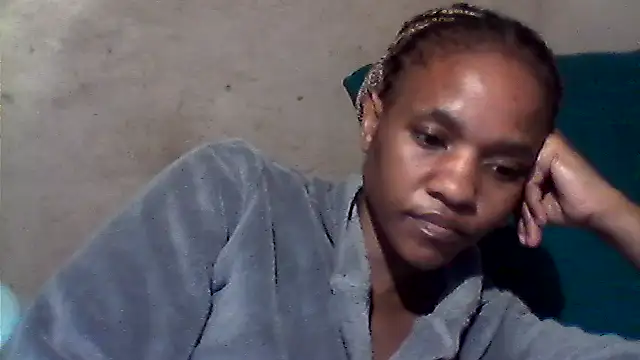 Snapshot of sexybigass31 chatting on June 3, 11:43 pm sexybigass31 online show from June 3, 11:43 pm