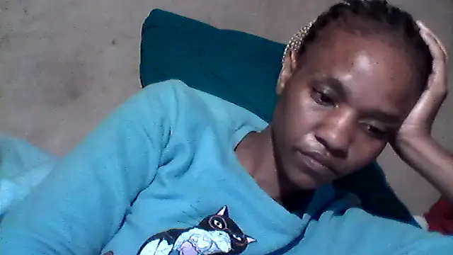 Snapshot of sexybigass31 chatting on June 14, 2:24 am sexybigass31 online show from June 14, 2:24 am