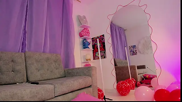 MelaniJhonson online show from February 12, 9:15 am