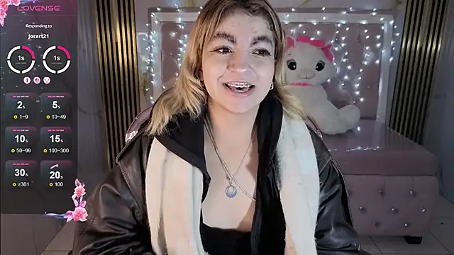 lili conor s online show from November 16, 3:34 am