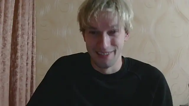 Snapshot of frama666 chatting on June 1, 8:54 pm frama666 online show from June 1, 8:54 pm
