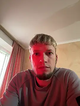 Snapshot of frama666 chatting on July 11, 4:10 pm frama666 online show from July 11, 4:10 pm