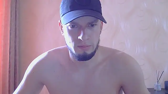 Snapshot of frama666 chatting on July 24, 8:45 am frama666 online show from July 24, 8:45 am