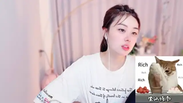 Snapshot of CC-777888 chatting on July 18, 1:26 pm CC-777888 online show from July 18, 1:26 pm