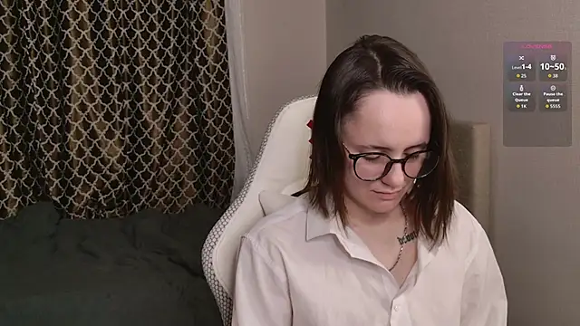 Luna Loveee online show from October 5, 4:33 am