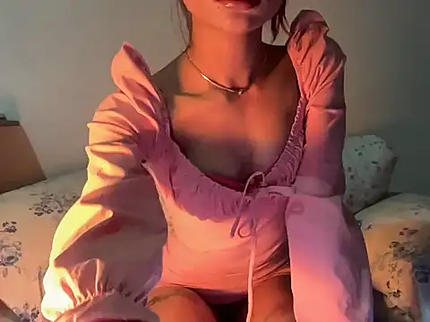  luckylips online show from March 25, 12:22 pm