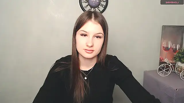 Snapshot of _MiaAngell chatting on March 9, 5:28 pm  MiaAngell online show from March 9, 5:28 pm