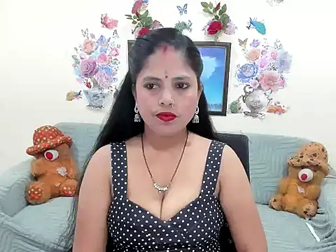 Snapshot of leahgotiii chatting on May 5, 3:14 am leahgotiii online show from May 5, 3:14 am