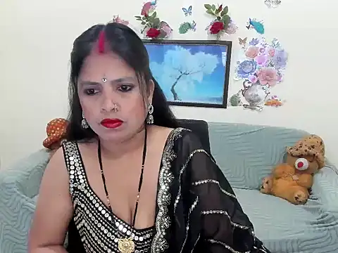 Snapshot of leahgotiii chatting on May 8, 3:56 am leahgotiii online show from May 8, 3:56 am