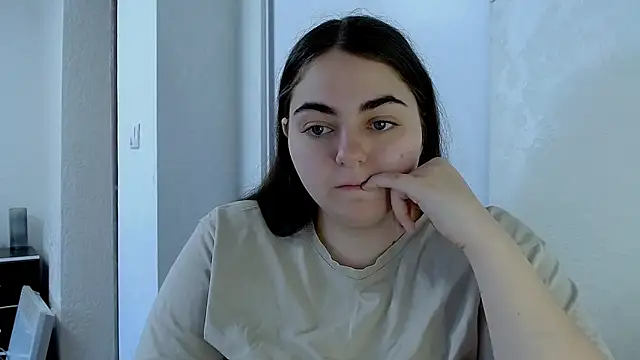 kitsune 8 online show from May 2, 7:46 am