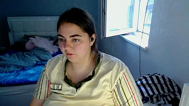 Snapshot of kitsune_8 chatting on July 19, 3:21 am kitsune 8 online show from July 19, 3:21 am