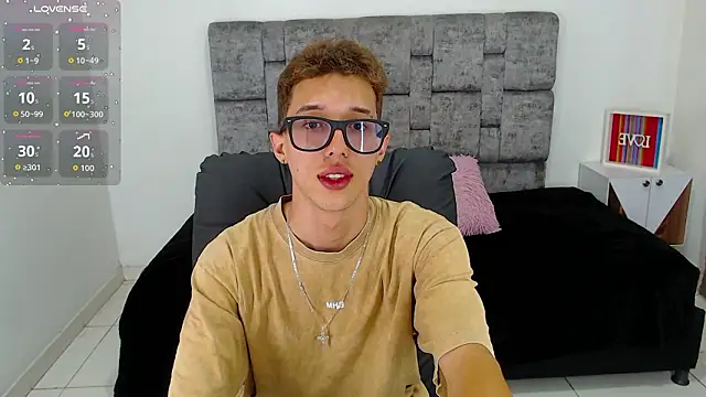 skinny bigcock02 online show from February 25, 9:35 pm