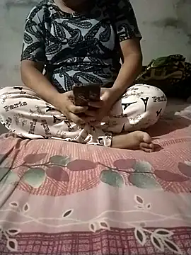 sharnjit299 online show from September 9, 4:39 pm