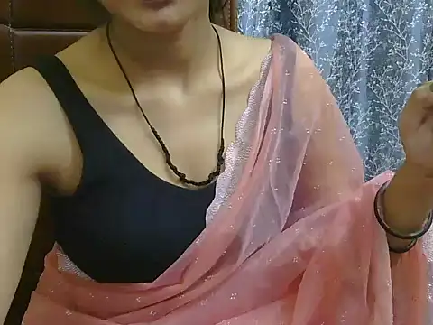 Cute Pihu01 online show from September 20, 6:20 pm