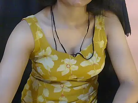 Snapshot of Cute_Pihu01 chatting on May 8, 5:40 pm Cute Pihu01 online show from May 8, 5:40 pm