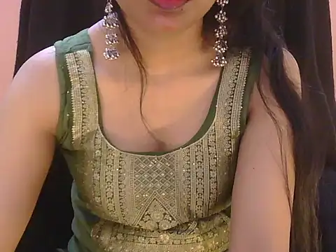Snapshot of Cute_Pihu01 chatting on May 21, 8:38 pm Cute Pihu01 online show from May 21, 8:38 pm