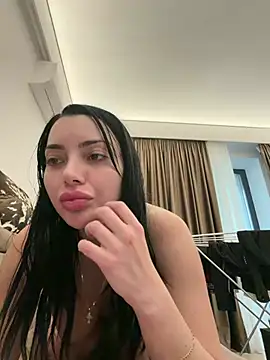 Mia Splash online show from May 22, 2:22 pm