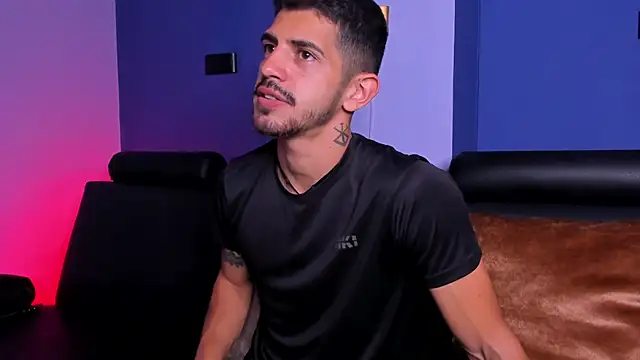 AlejandroStormm online show from December 2, 7:42 pm