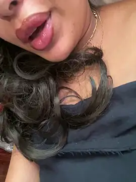 Snapshot of Sexlove1xo chatting on July 6, 3:25 pm Sexlove1xo online show from July 6, 3:25 pm