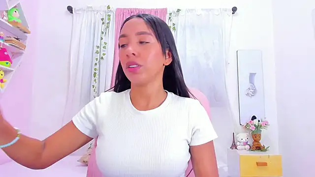 Emma lorense22 online show from March 11, 7:03 pm