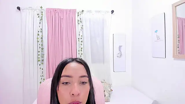 Emma lorense22 online show from March 15, 6:54 pm