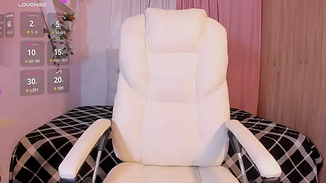 Emma lorense22 online show from September 25, 6:22 pm