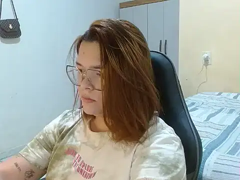 Snapshot of GoddessChaar chatting on March 3, 11:00 am GoddessChaar online show from March 3, 11:00 am