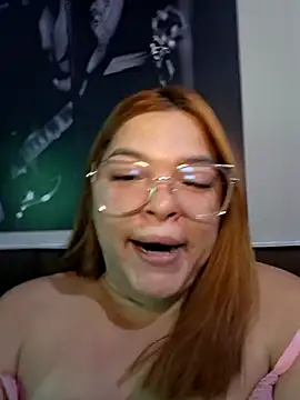 Snapshot of GoddessChaar chatting on March 26, 11:05 am GoddessChaar online show from March 26, 11:05 am
