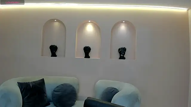 BrunaThompson online show from March 8, 11:58 am