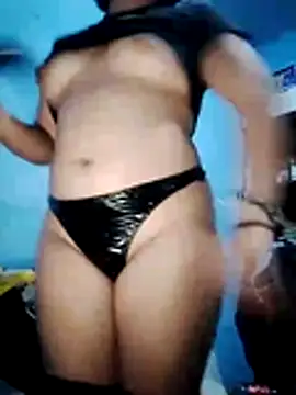 Snapshot of marimari_fersan chatting on August 3, 6:22 pm marimari fersan online show from August 3, 6:22 pm