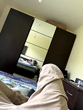 mikekmi21 online show from December 15, 11:25 am