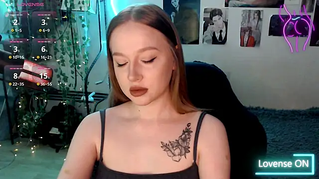 Snapshot of lissallor_ chatting on February 20, 11:32 pm lissallor  online show from February 20, 11:32 pm